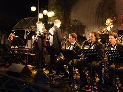 Tuxedo Swing Bigband Tuxedo Swing Bigband